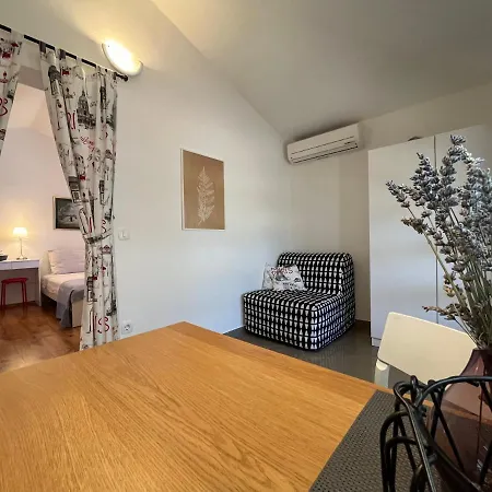 Apartment Cozy&Quiet Rovinj Exterior photo